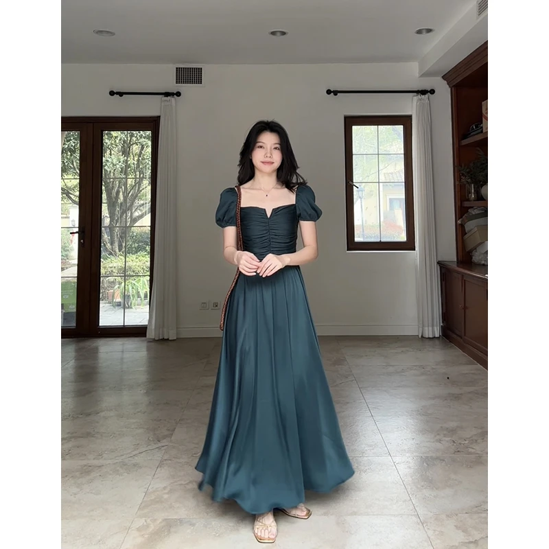 郭九九呢 贵气感公主风泡泡袖显瘦开衩连衣裙（带胸垫） G925Q02913