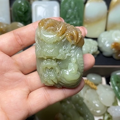 颈饰未镶嵌和田玉