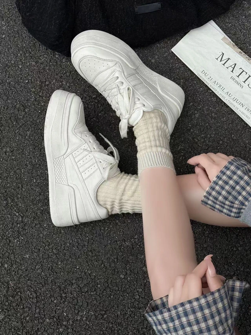 欧货2025新款真皮擦色做旧厚底小白鞋休闲鞋百搭时尚脏脏鞋板鞋女