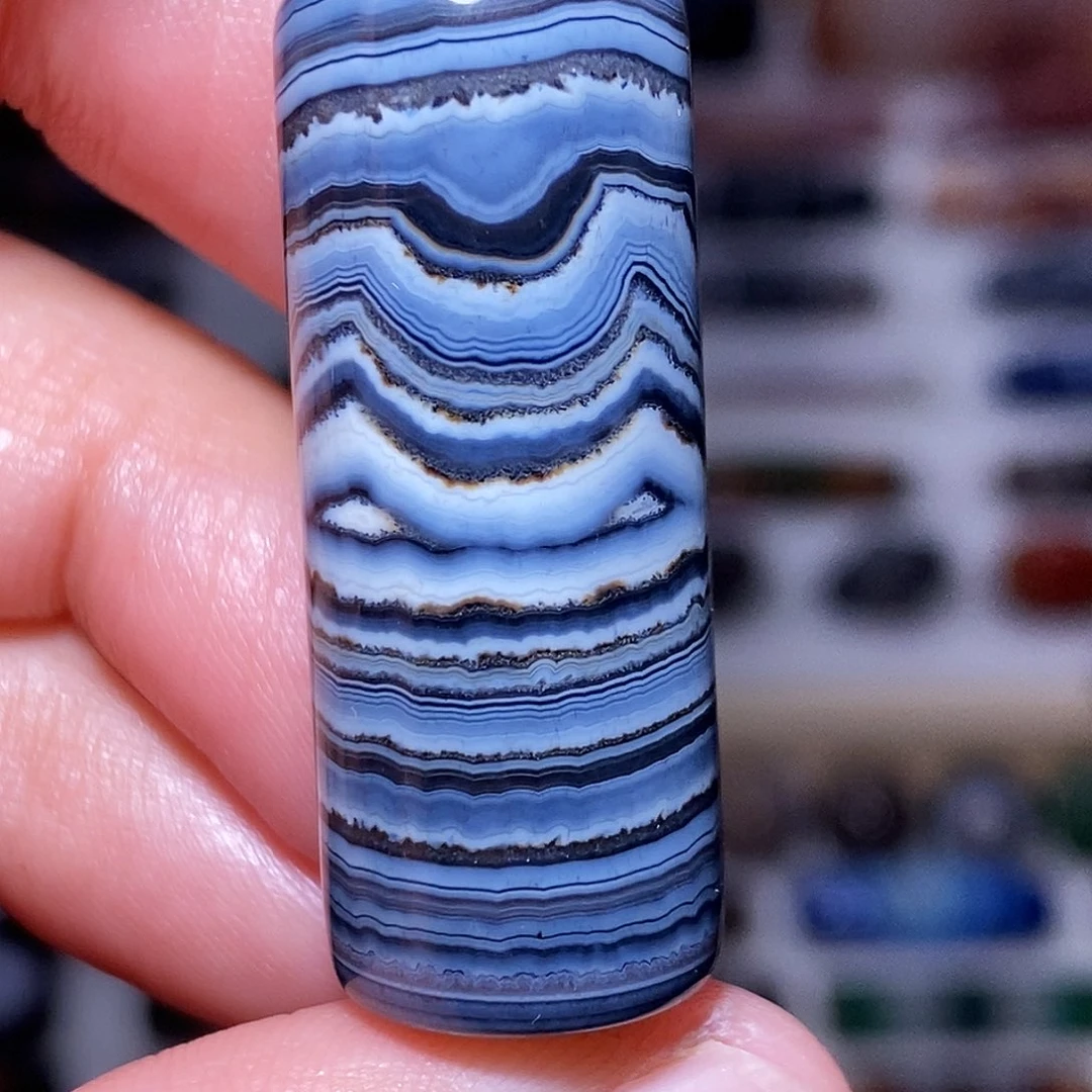 琥珀未镶嵌吊坠……