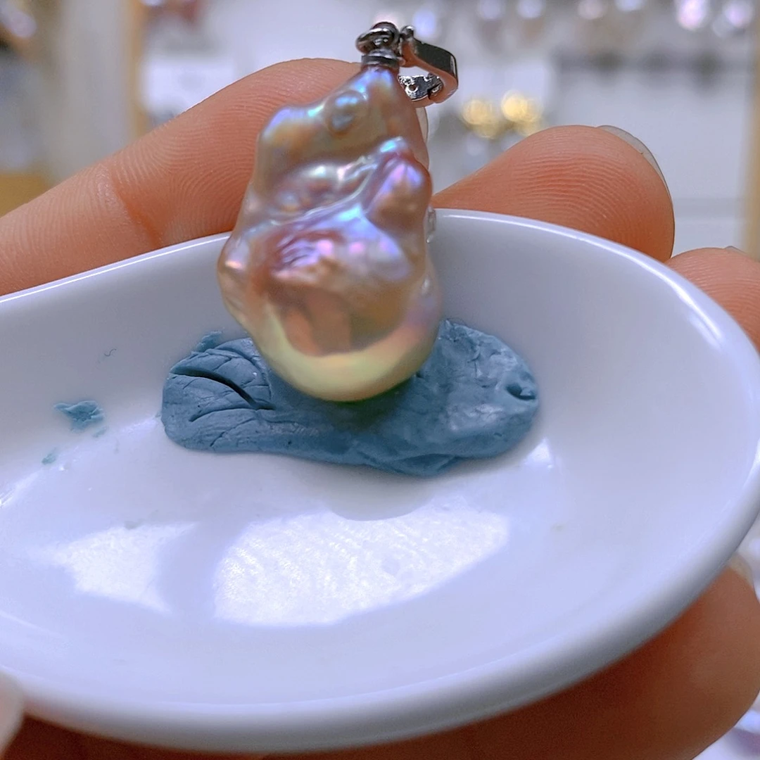 淡水珍珠颈饰合金