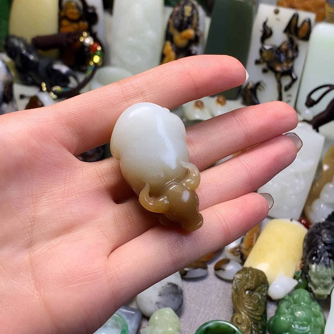 颈饰未镶嵌和田玉新****业