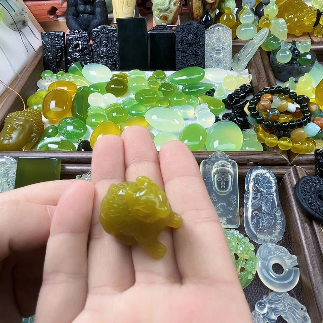 岫玉未镶嵌吊坠(不含链)