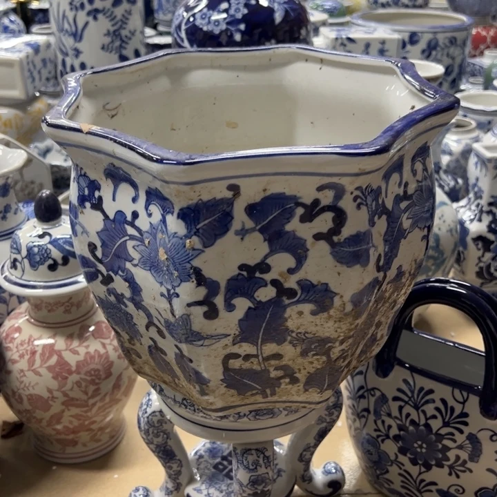 瓷片微瑕。。。。。。。。。。。。。