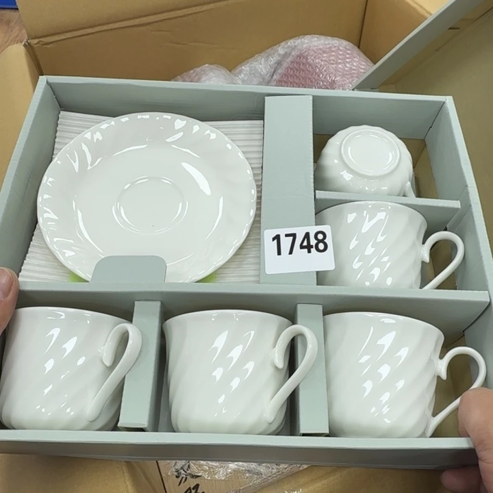 瓷片工艺品摆件瓷器摆件666
