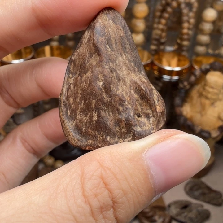 沉香沉香碎屑芽庄沉水随型2.9克