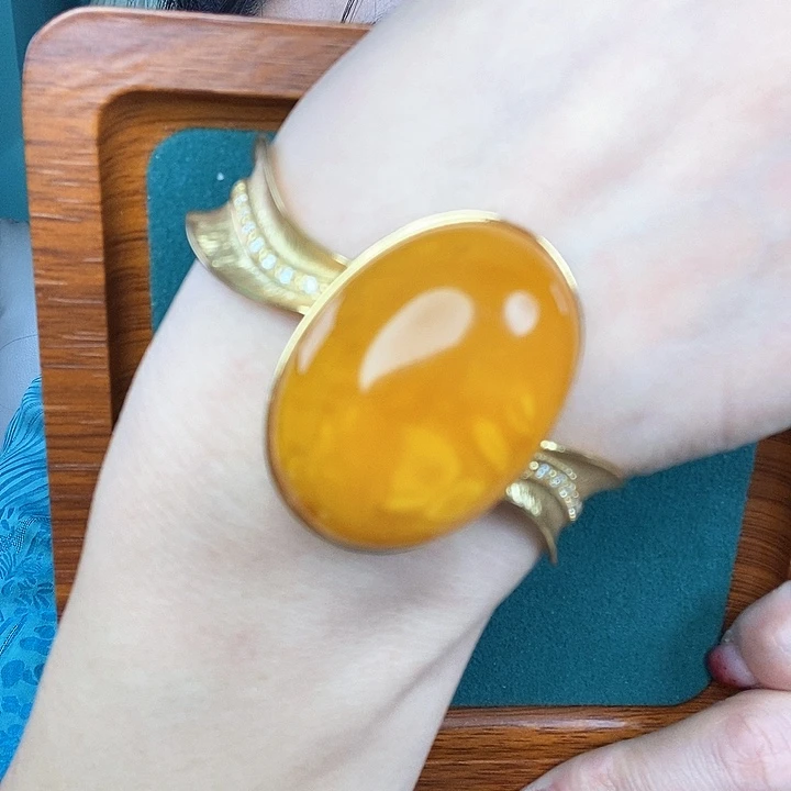 蜜蜡手镯银S925镶嵌手镯