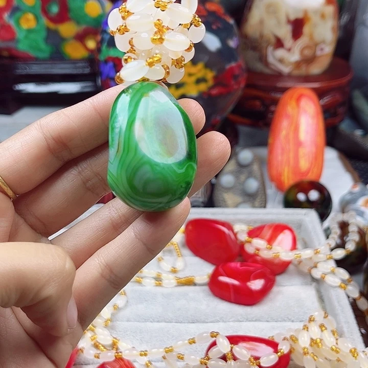 玛瑙/玉髓未镶嵌耳饰