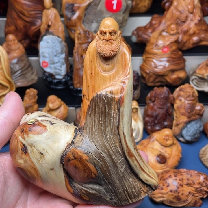 洞***天柏木（崖柏）价格分两次拍