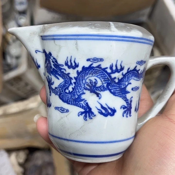陶摆件景德镇青花龙纹公道杯
