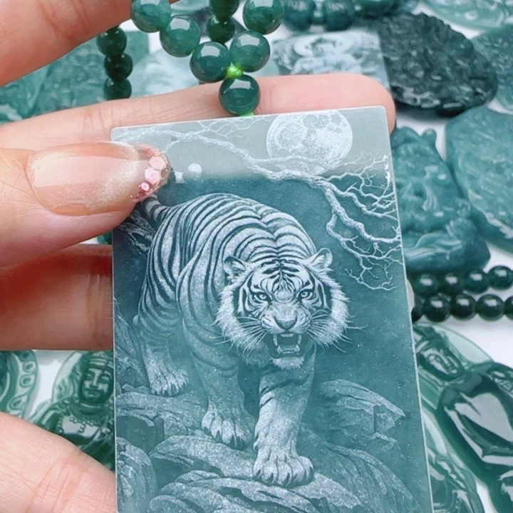 翡翠未镶嵌颈饰多样性发货天然A货翡翠