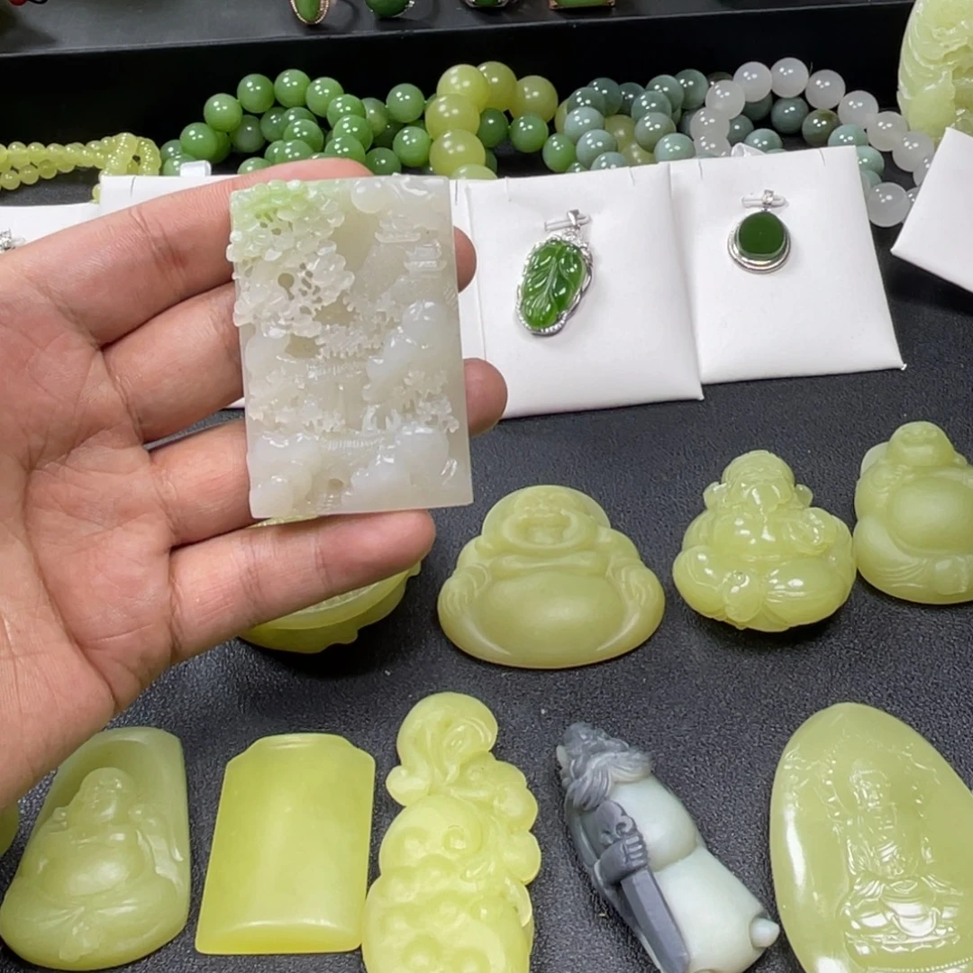 和田玉未镶嵌颈饰