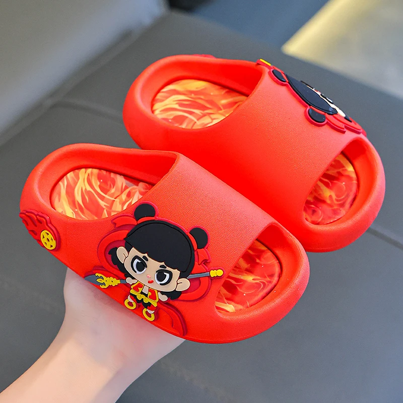 正版哪吒夏季儿童凉拖鞋防滑软底小孩凉拖防臭中小童卡通儿童拖鞋