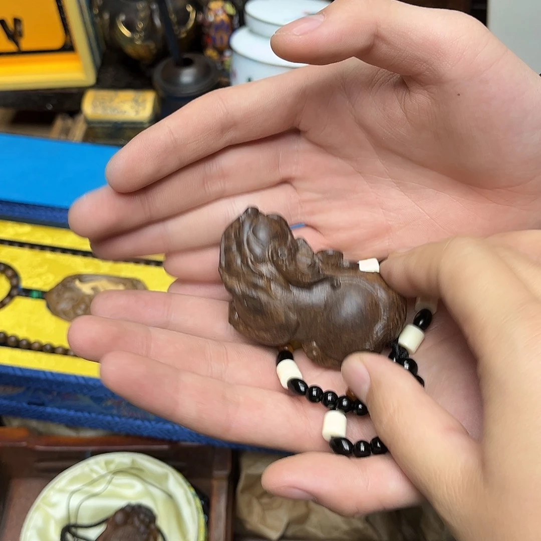 大叶紫檀（黑酸枝木类）