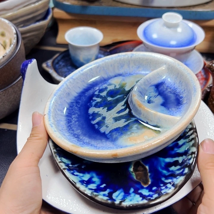 本店全场满20包邮。