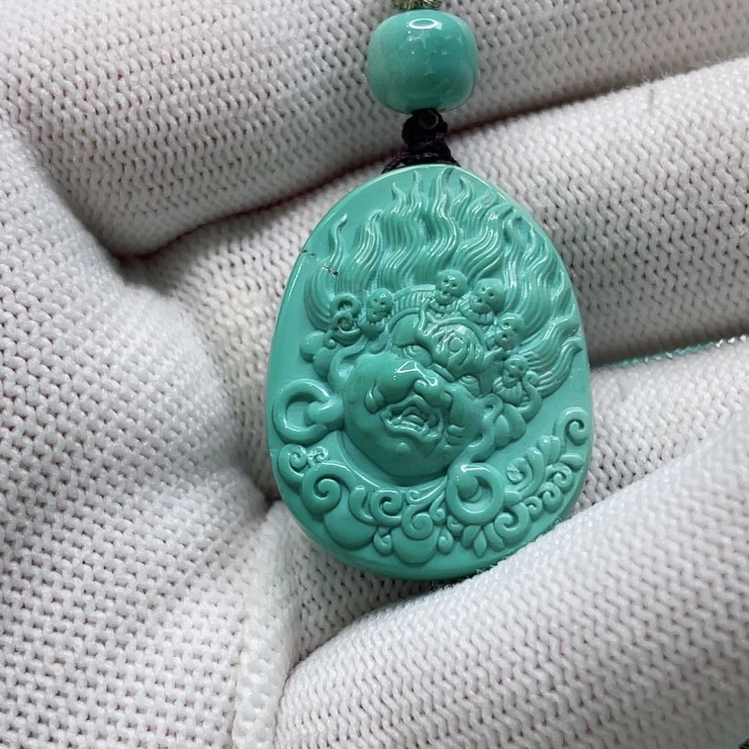 绿松石颈饰未镶嵌b****?