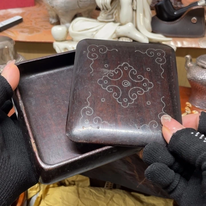 紫砂至此鲜花赠自己