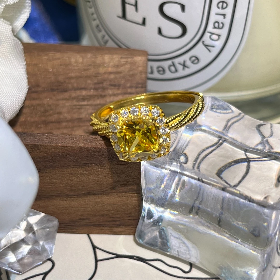 【麦绮珠宝】足金999古法镶嵌莫桑戒指小方糖点钻活口戒指简约精致