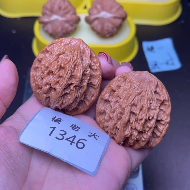 把件文玩核桃虎头42.1346