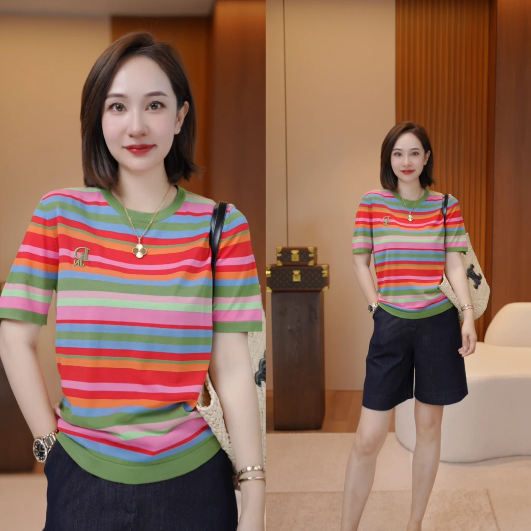 JDND轩羽【彩虹条纹】莱赛尔天 丝冰凉感刺绣显瘦针织小衫XY25210