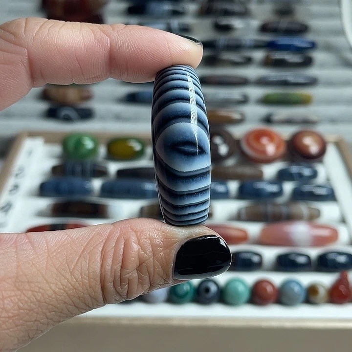 玛瑙/玉髓合金颈饰