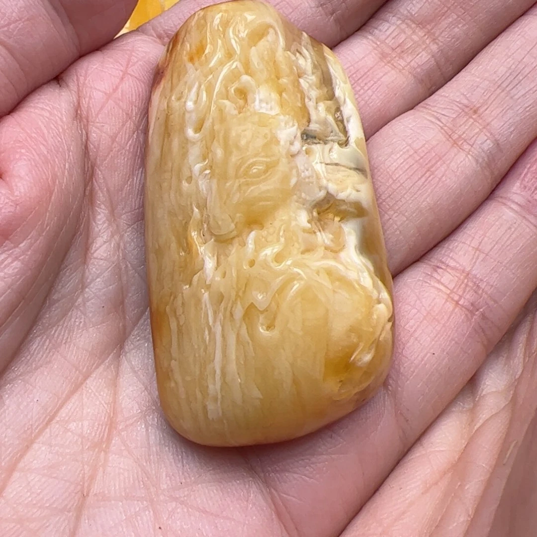 琥珀颈饰未镶嵌蜜蜡