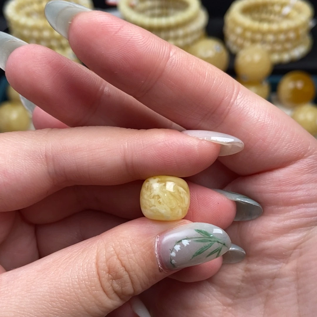 琥珀未镶嵌珠宝奇石卡12.7