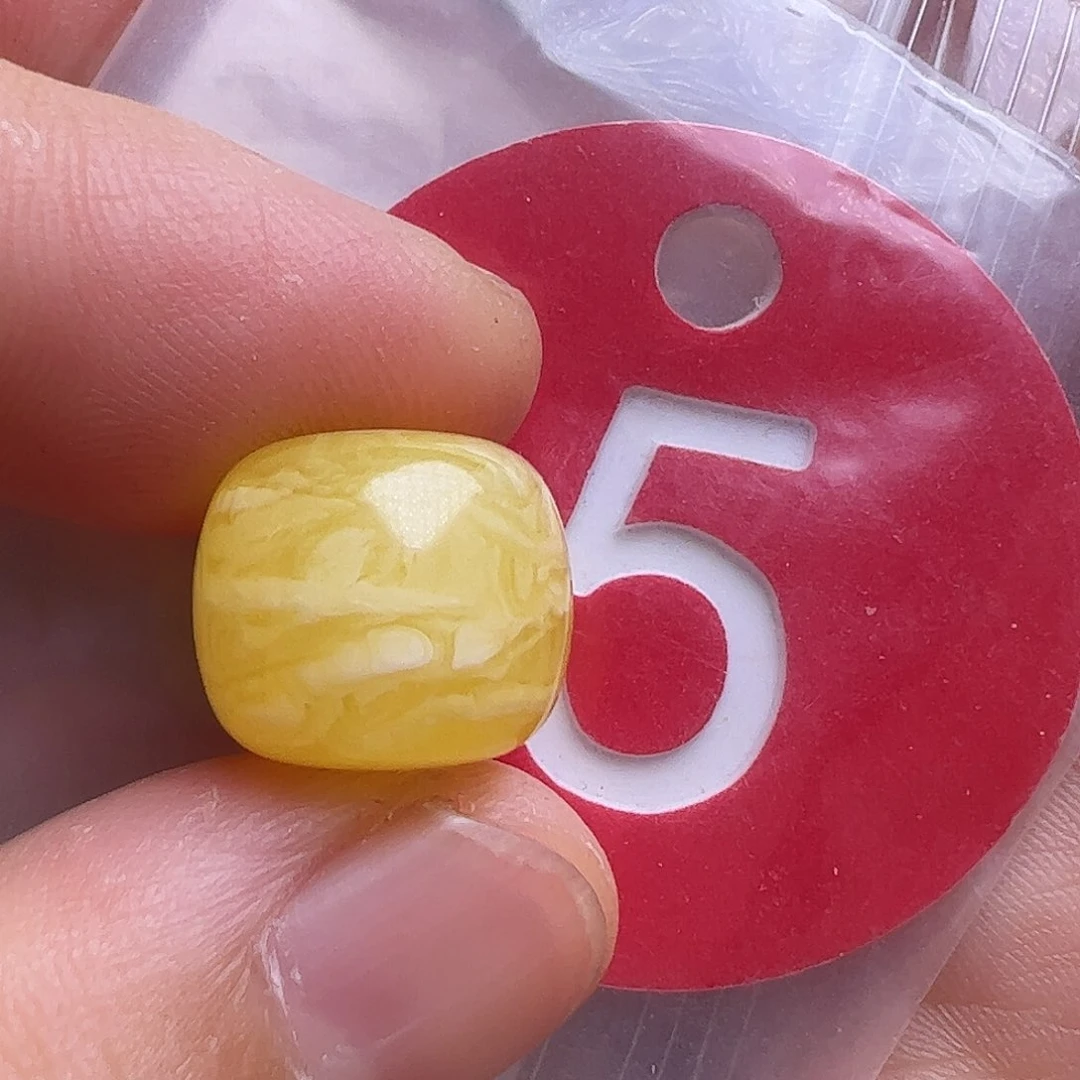 蜜蜡未镶嵌珠宝奇石12.5m m