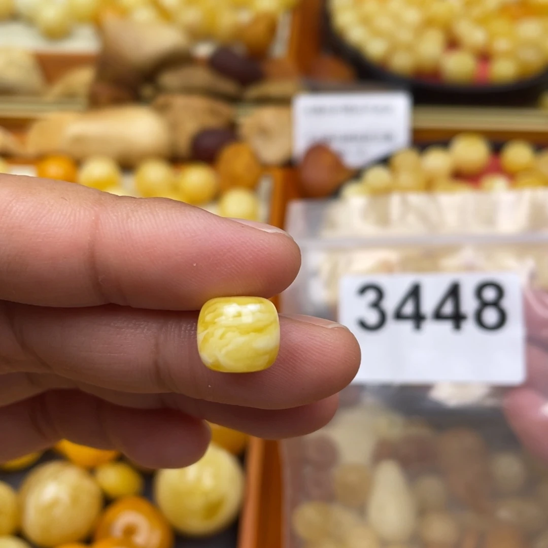 琥珀珠宝奇石未镶嵌10.8 一颗粉