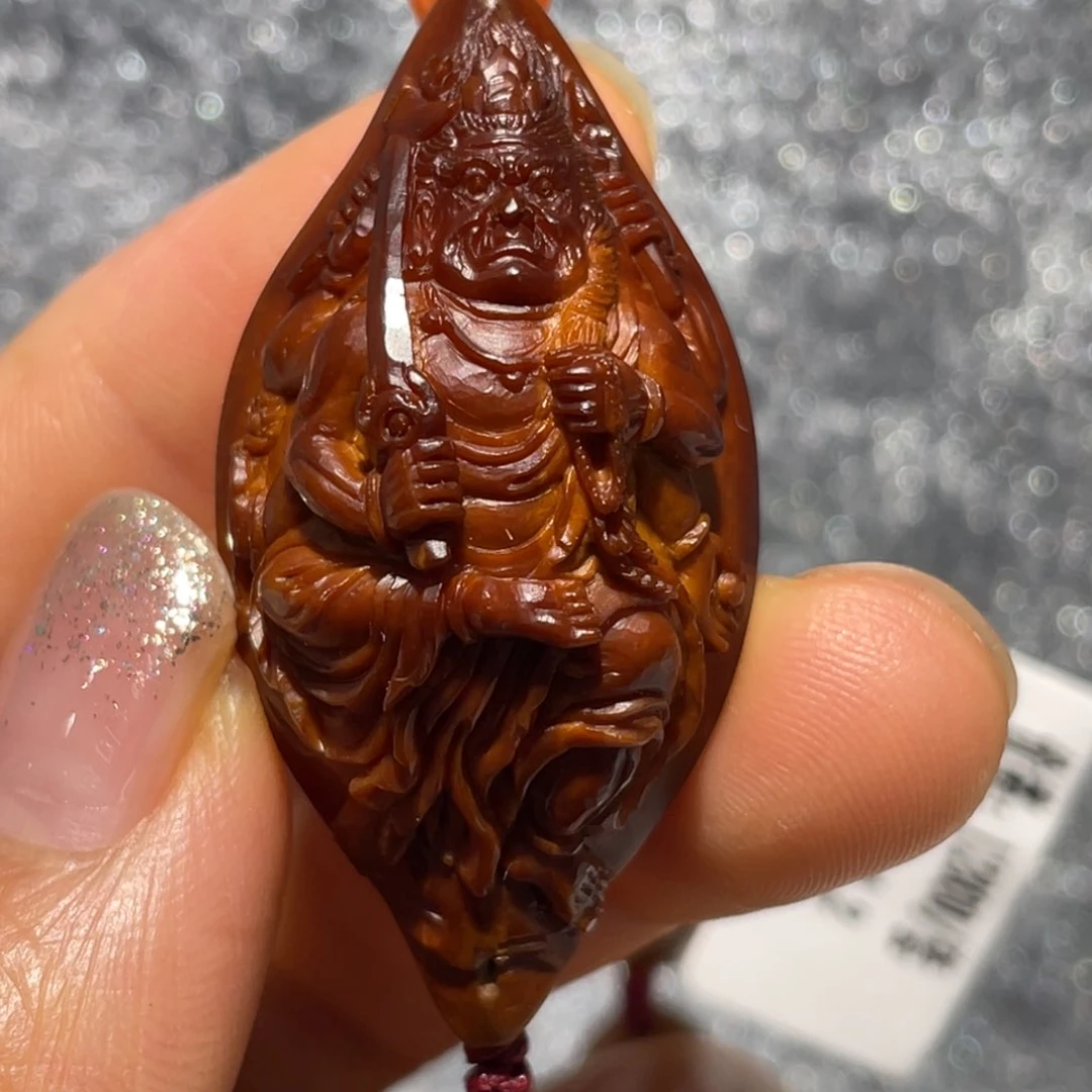 橄榄核吊坠不动明王