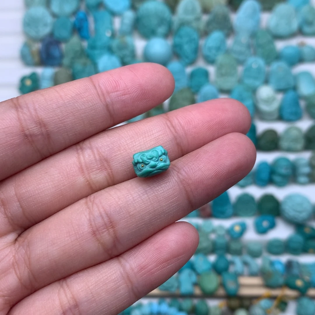 未镶嵌绿松石珠宝奇石