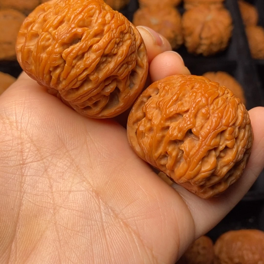 文玩核桃吊坠秦岭野生核桃