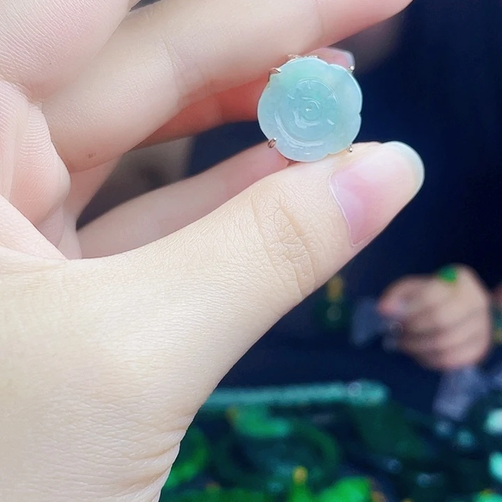 翡翠银S925镶嵌颈饰多样性
