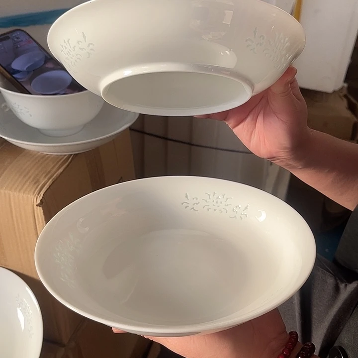 瓷片三面玲珑八英寸深盘两个，包邮