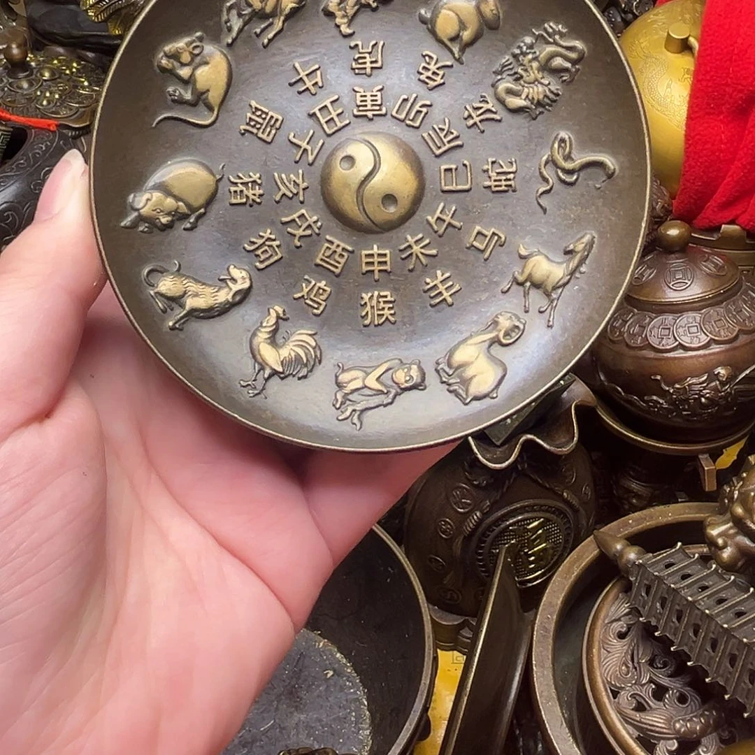 精美铜器批发档口