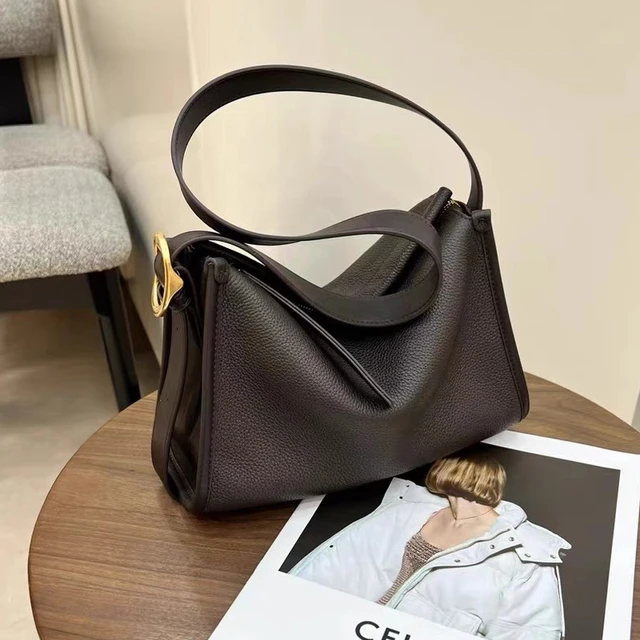 今年新款邮差包头层牛皮枕头包休闲通勤包轻奢单肩包斜跨包