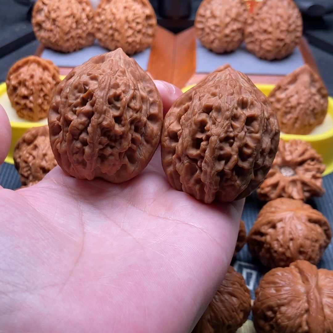 吊坠文玩核桃大沽石