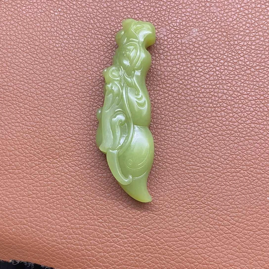 和田玉挂件未镶嵌浩*