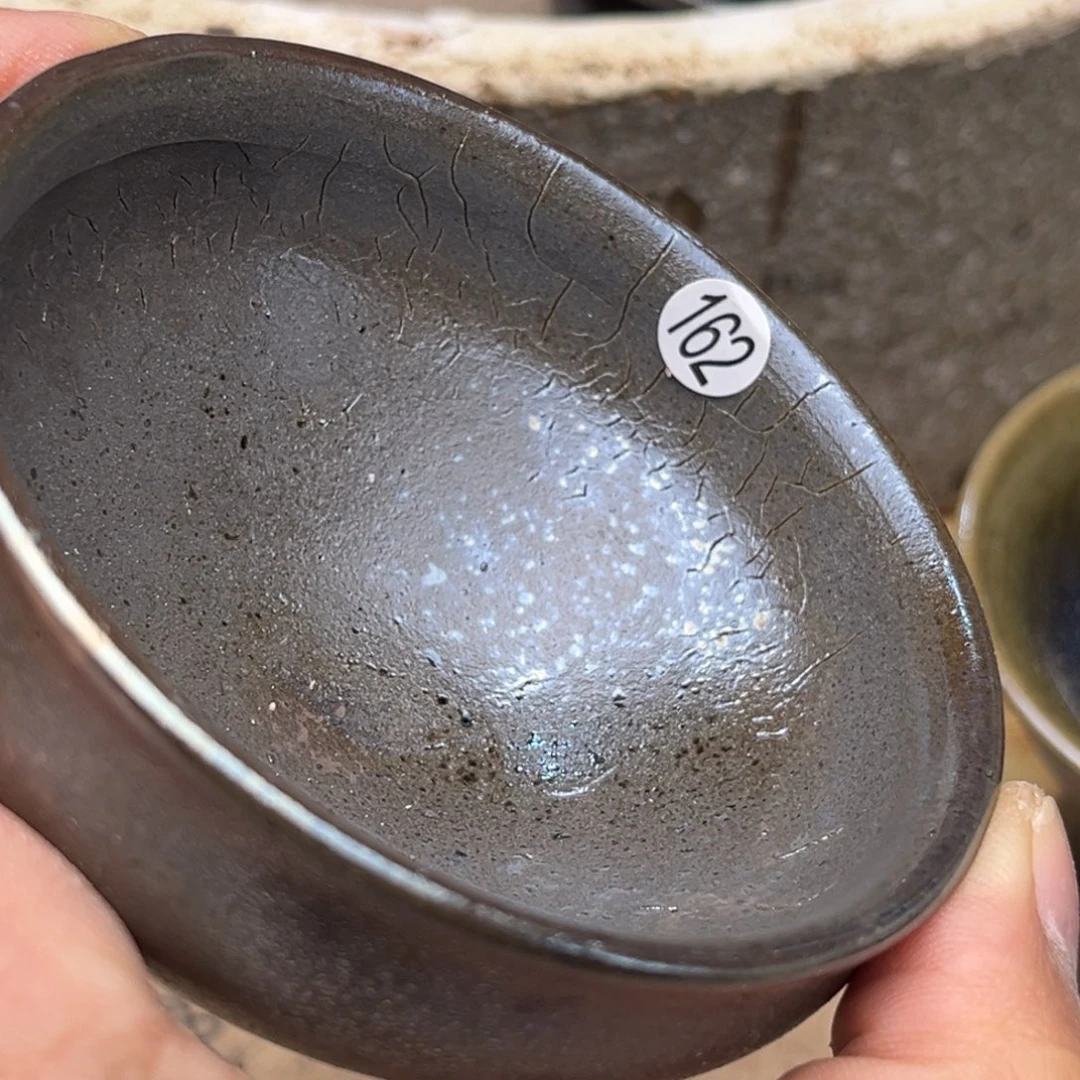 茶盏义兴龙窑坚持真柴烧落灰烧