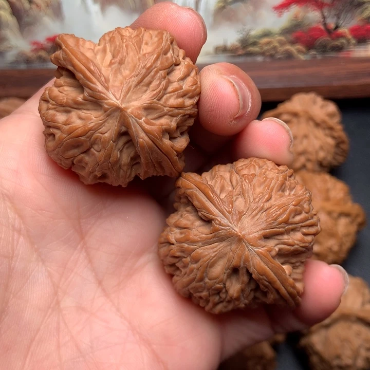 文玩核桃吊坠红皮磨盘41尺