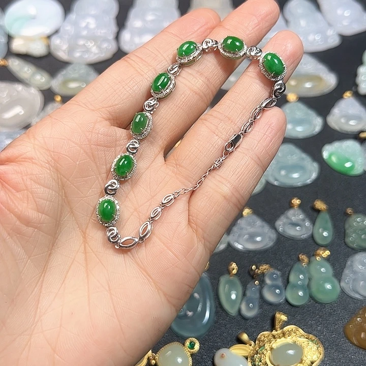 翡翠18K金镶嵌手链