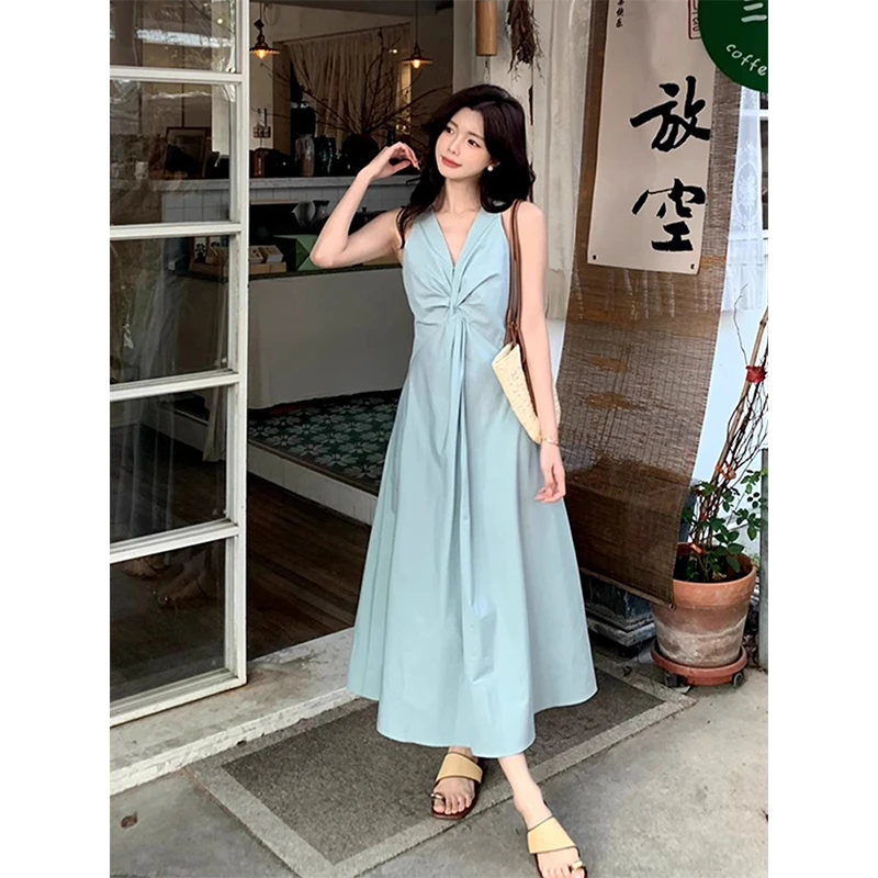 2025夏季新款纯色高级感百搭连衣裙女韩版复古扭结v领设计长裙子