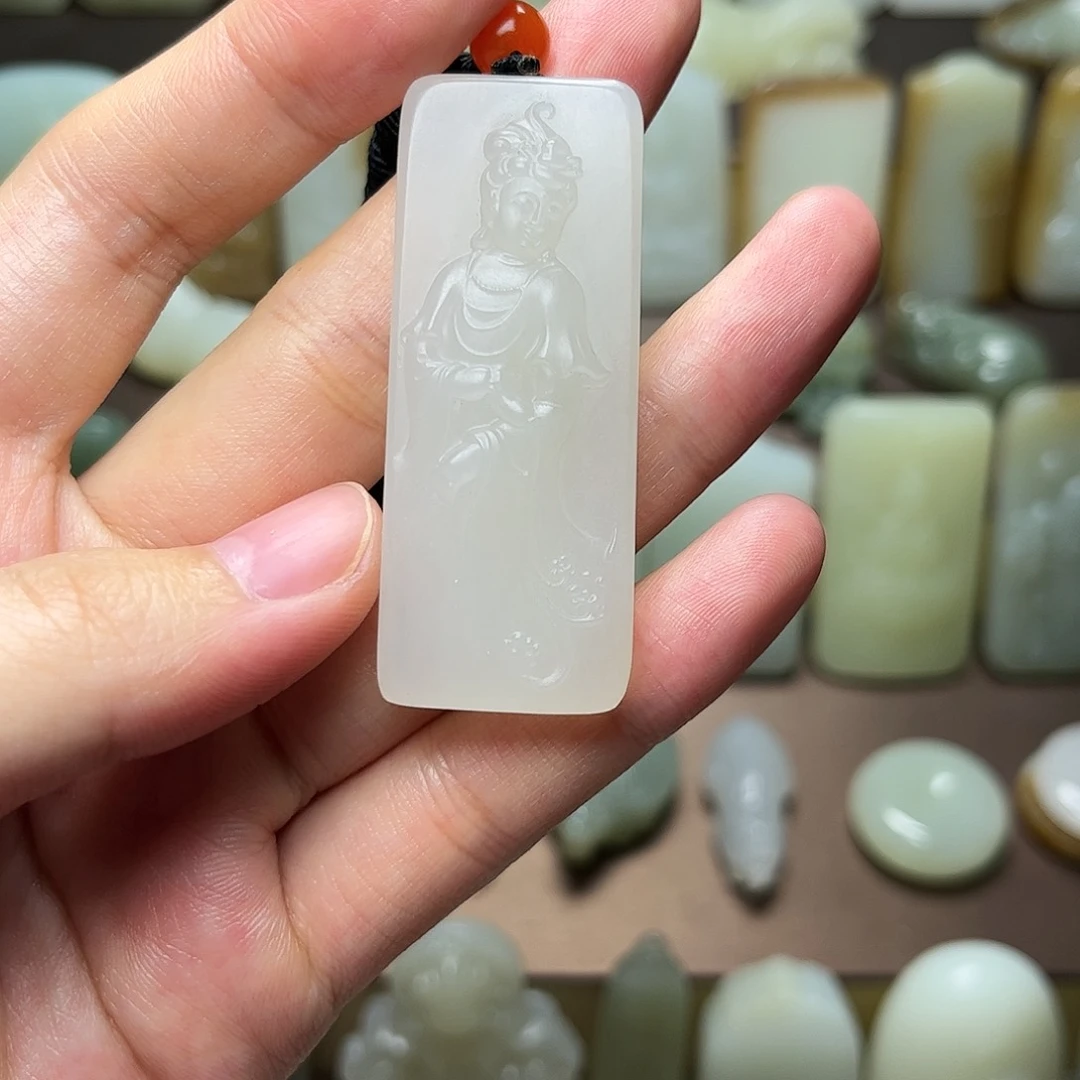 和田玉颈饰未镶嵌B****逆