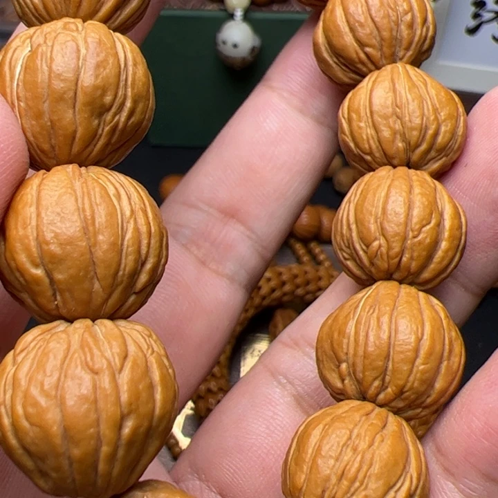 穷***蛋猴头核桃吊坠啦啦啦