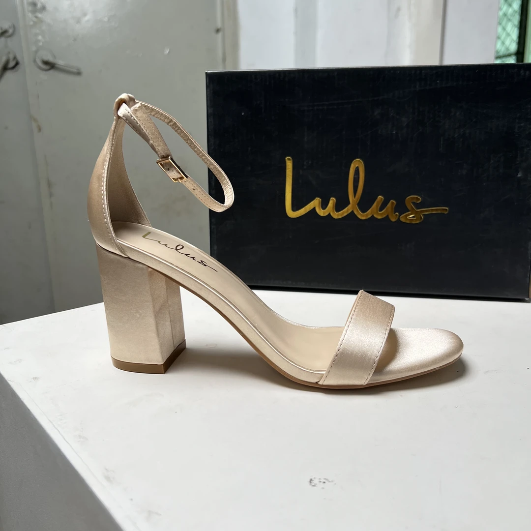 一字凉鞋粗跟绸缎093