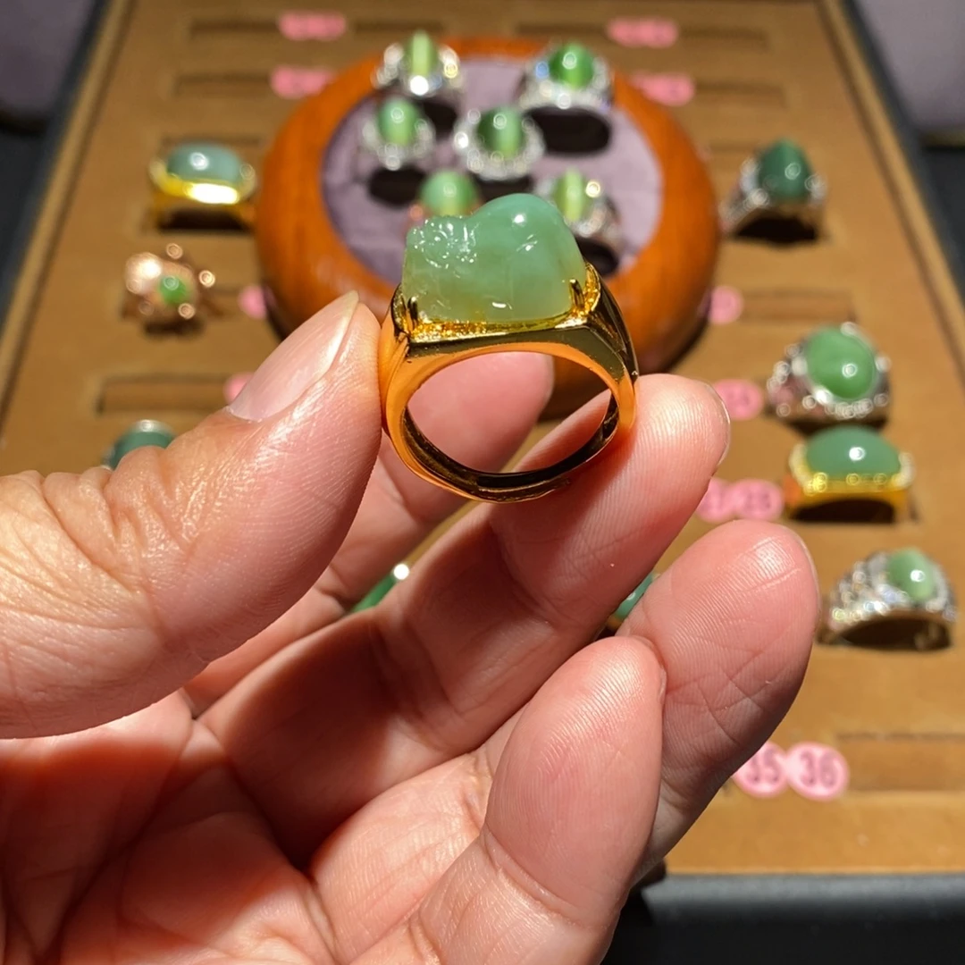 和田玉未镶嵌戒指