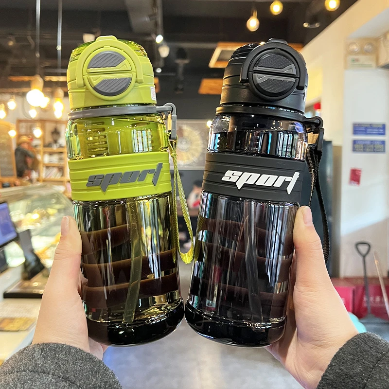 夏季学生水杯耐摔吸管杯2025新款男生直饮杯大容量运动户外便携壶
