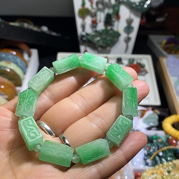 暗***影翡翠未镶嵌吊坠(赠链)