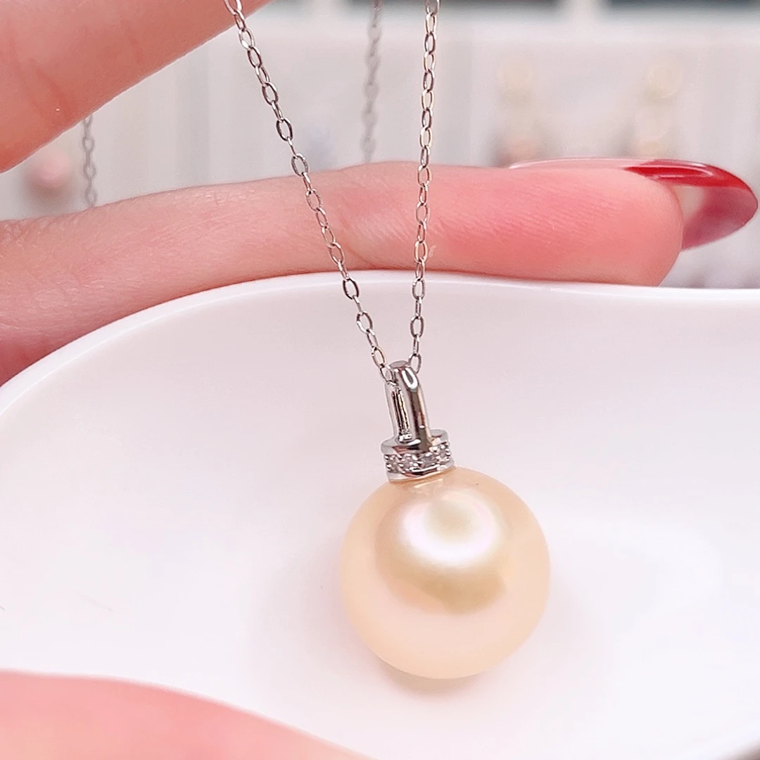 淡水珍珠吊坠(赠链)合金