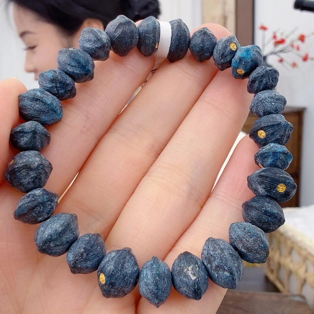 B***l绿松石未镶嵌珠宝奇石